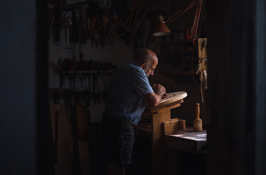 Étapes de retapissage d’une chaise